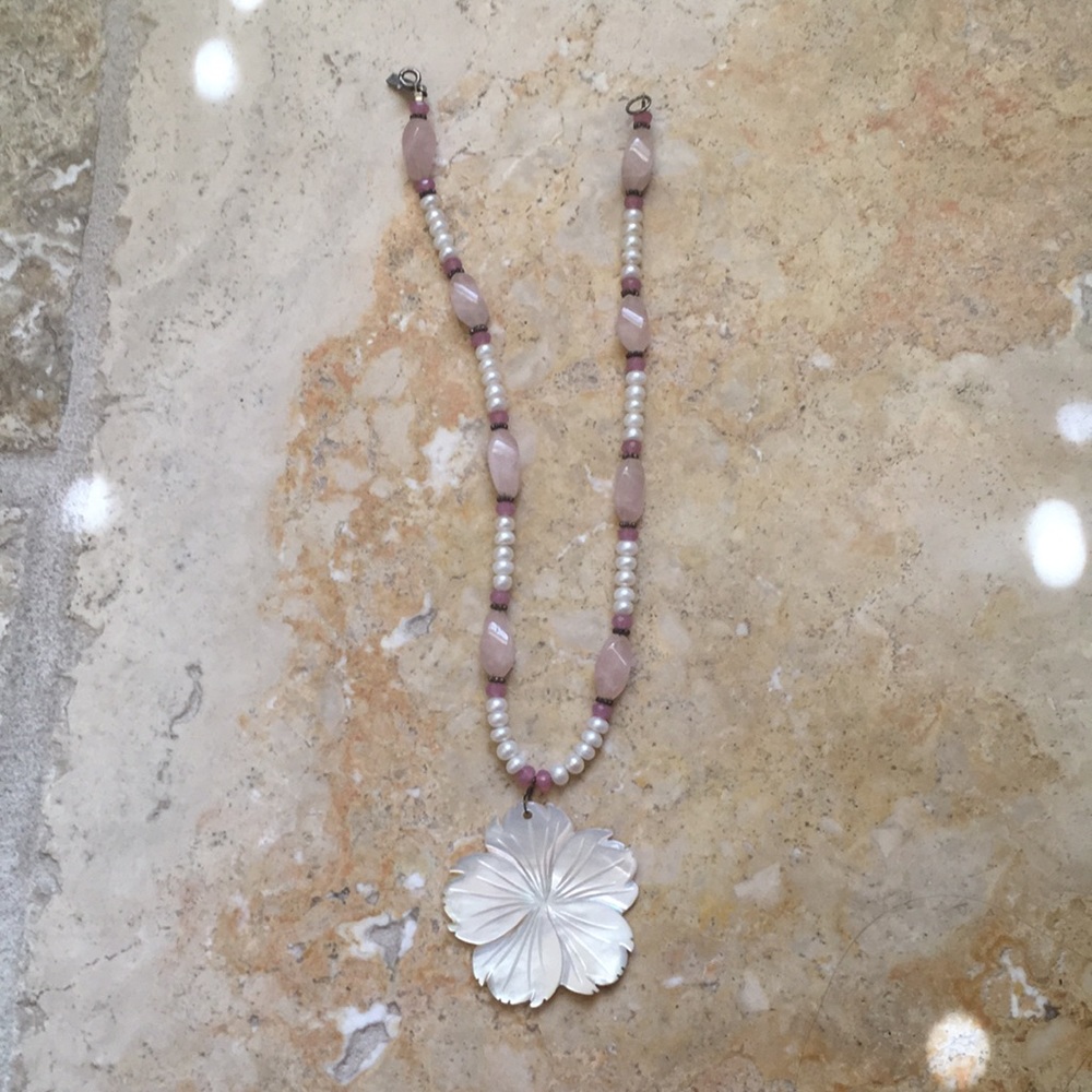 Hippie Flower Necklace